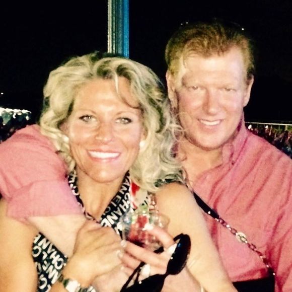 Meet your Posher, Taylor - Picture 2 of 2