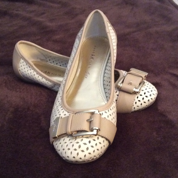 Anne Klein work flats