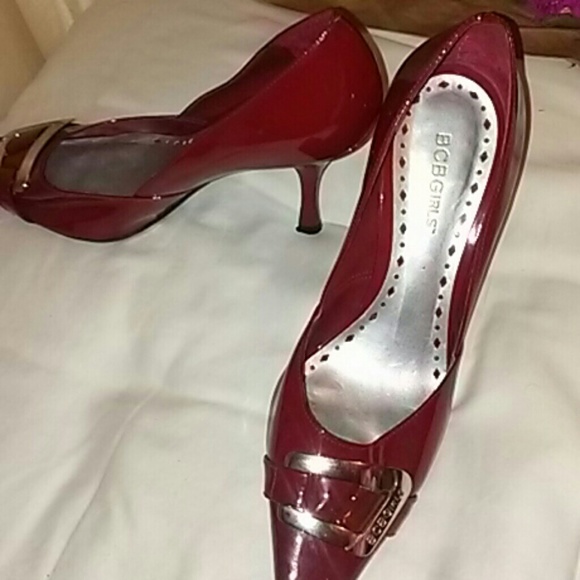 Wine color heels nice and confy like 2.5 inc heel