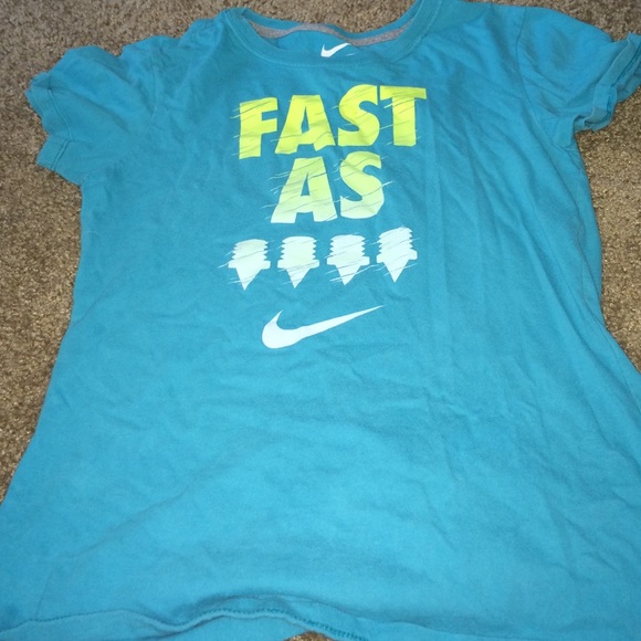 Nike tee