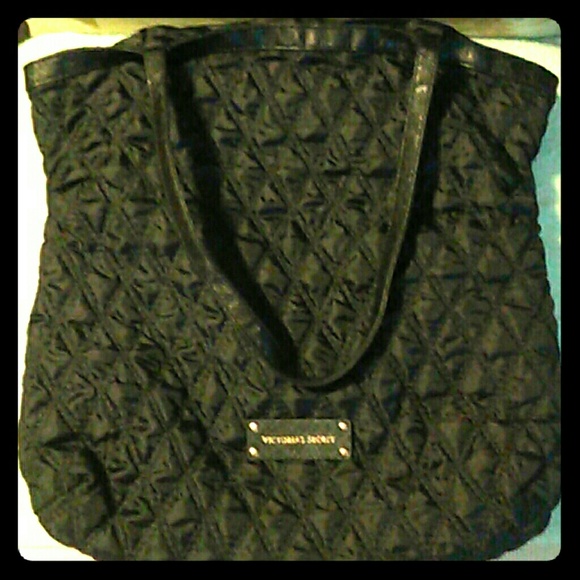 VICTORIA'S SECRET LARGE TOTE BAG BLACK QUILTED !!!