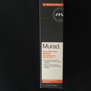 Murad Essential C Day Moisture Broad Spectrum SPF