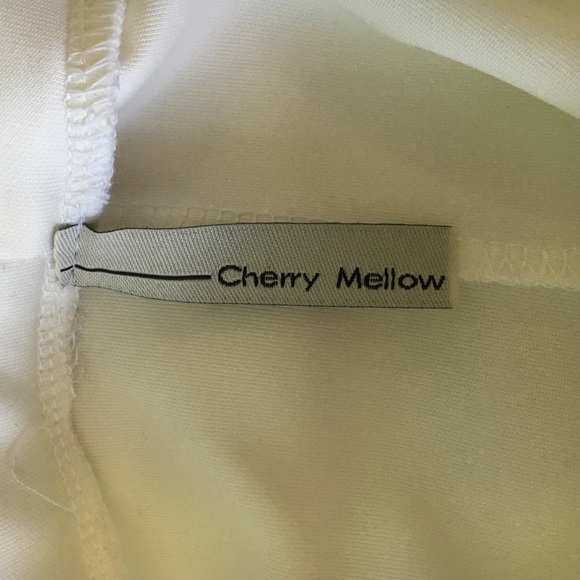 White skater skirt - Picture 2 of 3