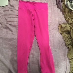 Lululemon wunder under crops