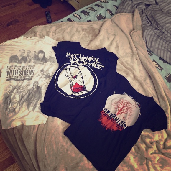 2 Sleeping with sirens 1 my chemical romance - Picture 1 of 1