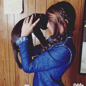 Meet your Posher, Elisa