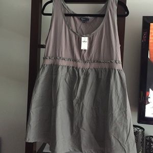 Gap maternity tank