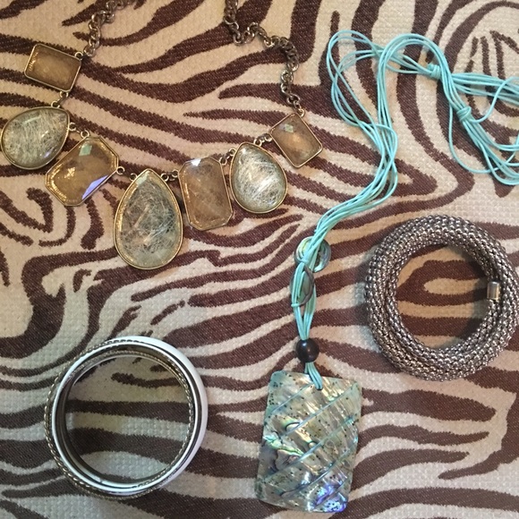 Lot of Fashion Jewelry. Super Cute!!