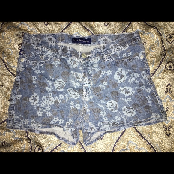 Rock & Republic denim rose shorts