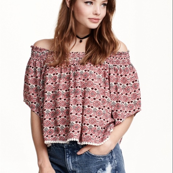 H&M Off the Shoulder Top