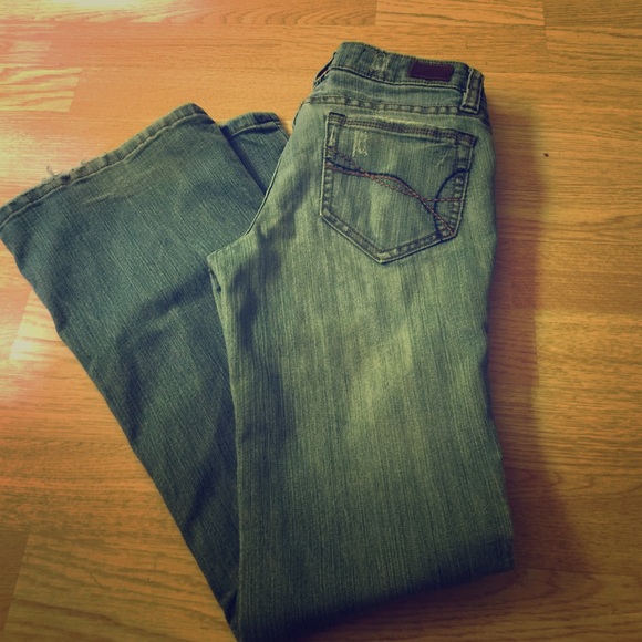 •Refuge•Factory•Distressed•Jeans•Size•7•Regular•