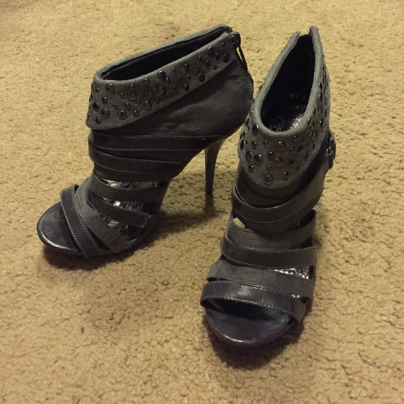 Grey heels