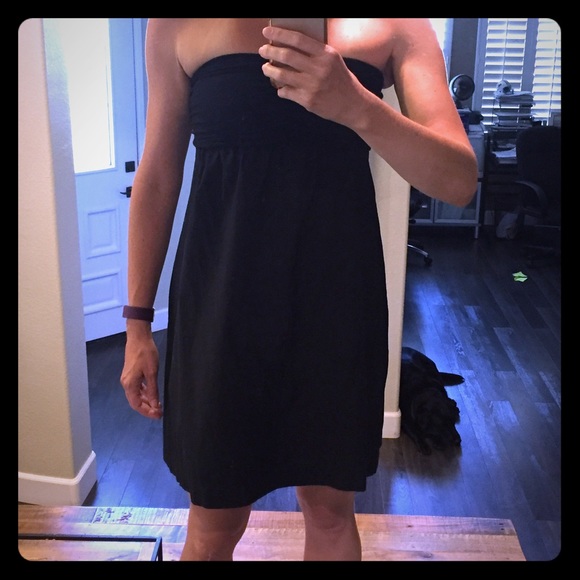 Strapless black dress.