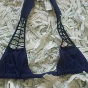 Acacia secrets top in navy