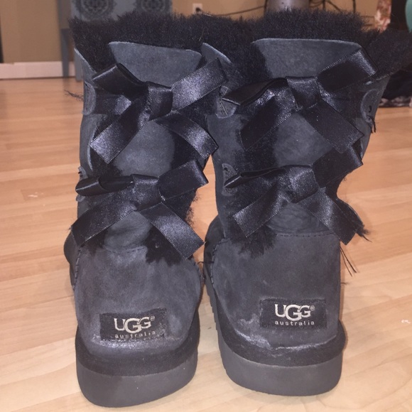 Black Bailey Bow Uggs