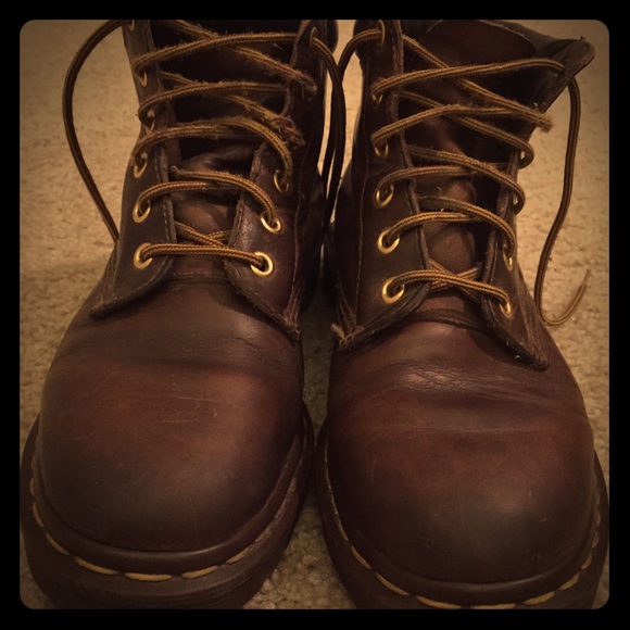 Dr. Martens vintage brown "1460" ankle boot.