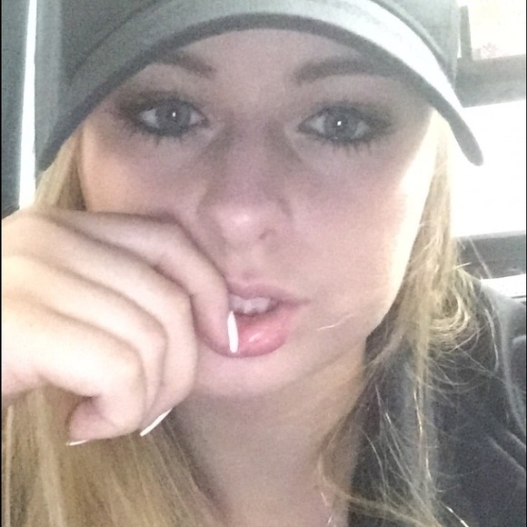 Meet your Posher, Torey - Picture 1 of 1