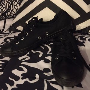 Black All Star Chuck Taylor Converse