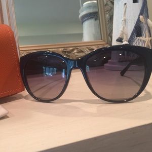 Tory Burch Sun glasses