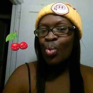 Meet your Posher, Latoya