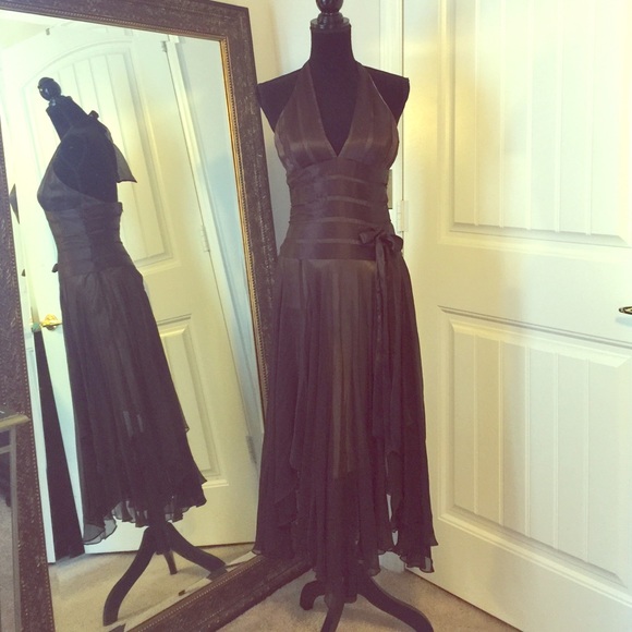 Cache dress - Picture 1 of 4