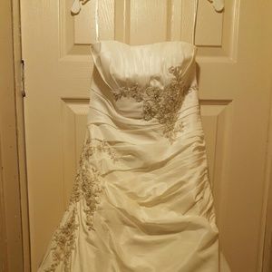 Wedding dress