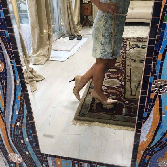Shoes/Pumps - Picture 3 of 4