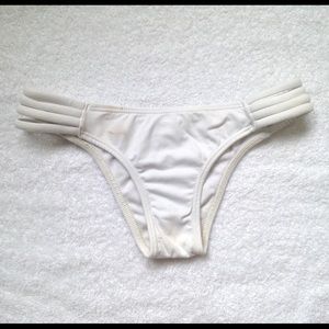 San Lorenzo White Hipster Strap Bottoms