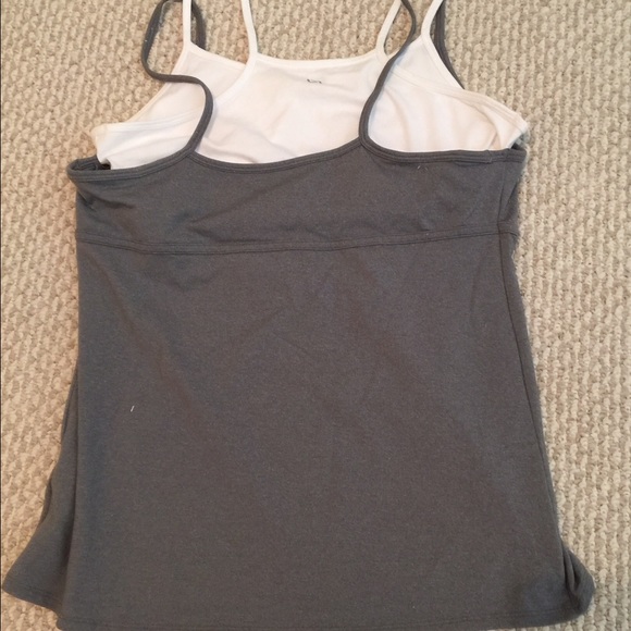 Active top - Picture 2 of 3