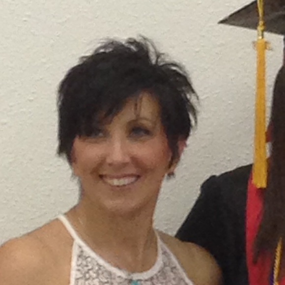 Meet your Posher, Jennifer - Picture 1 of 1
