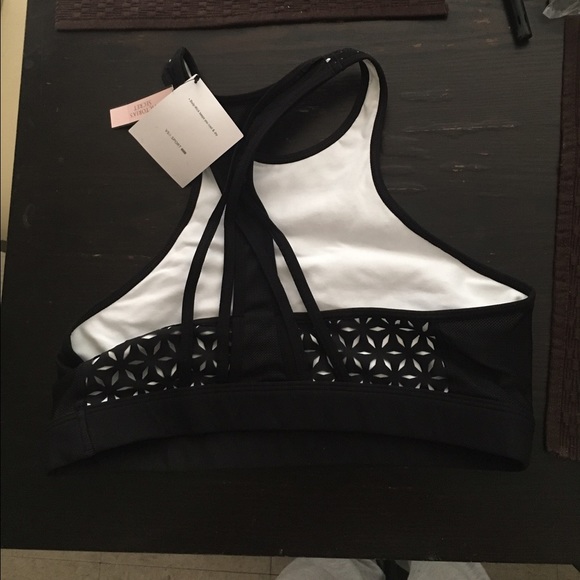 Sports bra - Picture 2 of 2