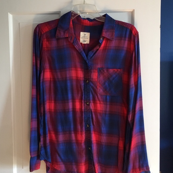 American Eagle Plaid Button-Down Shirt!