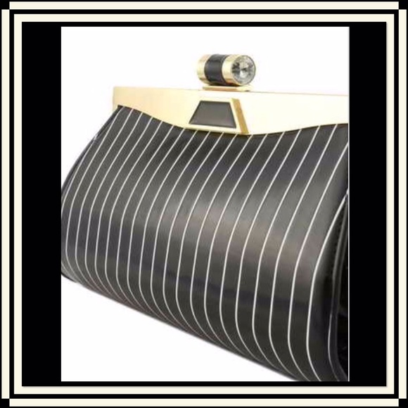 🌺HOST PICK🌺 Designer Patent Striped Clutch - Picture 4 of 4