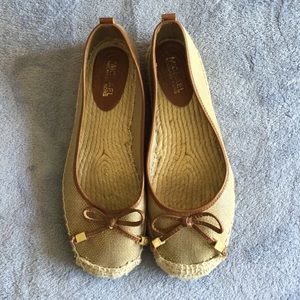 Espadrille flats
