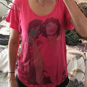 Retro pink band tee