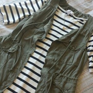 AEO Army green open front vest