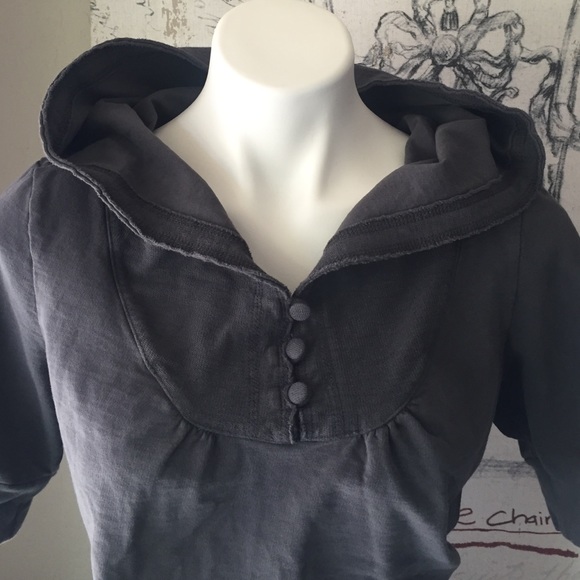 Top - Picture 3 of 4