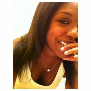 Meet your Posher, Destinee