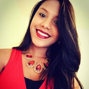 Meet your Posher, Esther