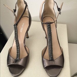Beautiful Nine West heels!