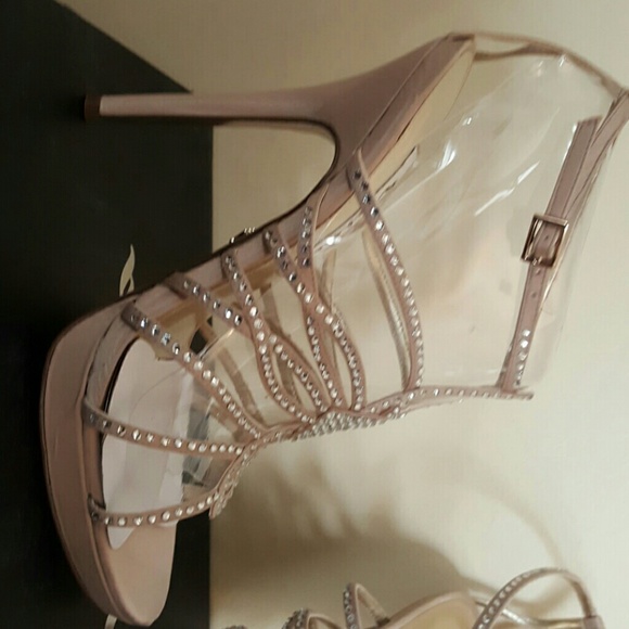 Shoes - Picture 2 of 4