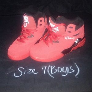 Size 7 Boys Patrick Ewings Size 9 womens