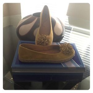 💣 Cute Mustard Yellow suede Flats