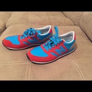 New Balance 620 sneakers