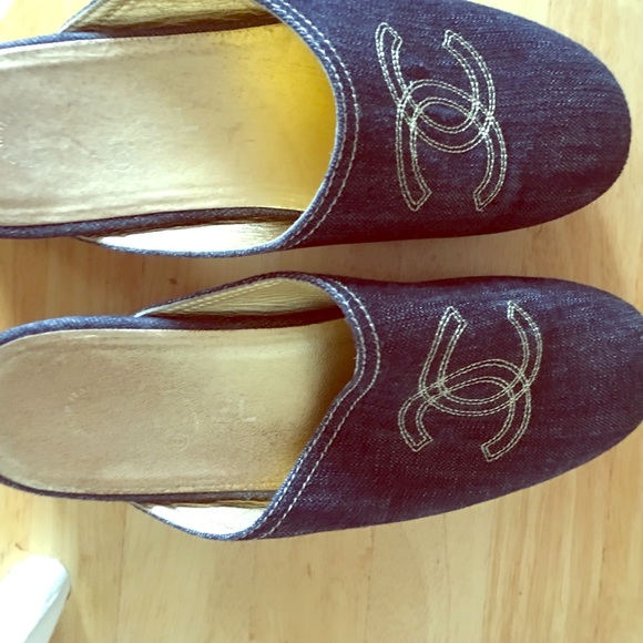 Chanel clogs