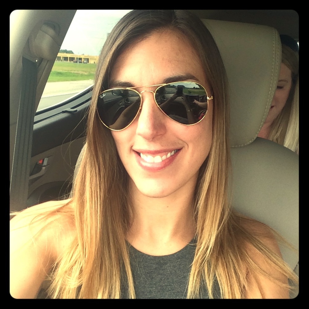 Meet your Posher, Alyssa