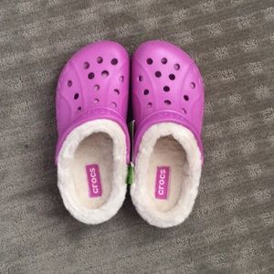 brand new pink crocs