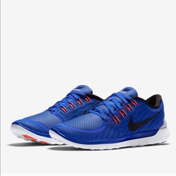 neon blue nike running 5.0