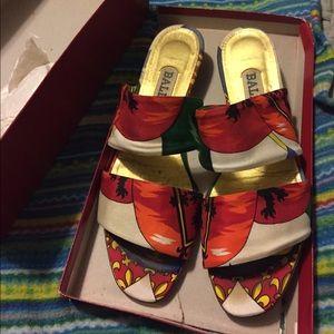 Ballys scarf print Bono styles sandals
