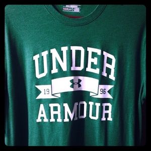 Men's collegiate graphic UA charged cotton T